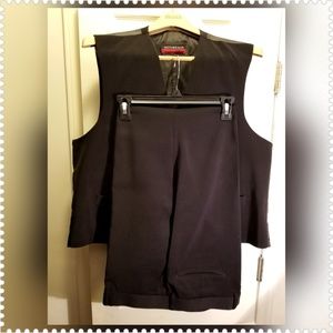 MIDTOWN 2 PIECE VEST SUIT SIZE L 40 WAIST